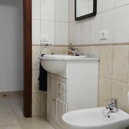 Piso Geneto Con Garaje لا لاغونا