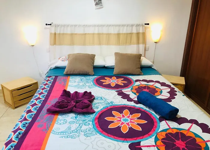 Piso Geneto Con Garaje * 拉拉古纳