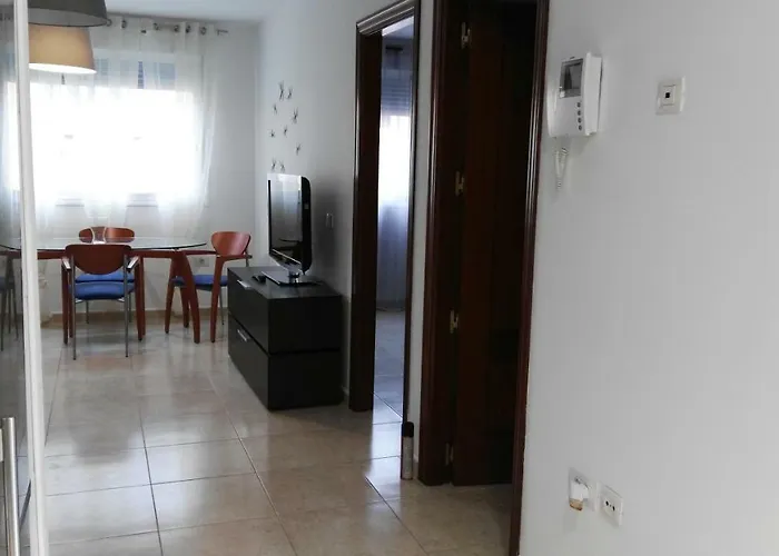 Piso Geneto Con Garaje Appartement