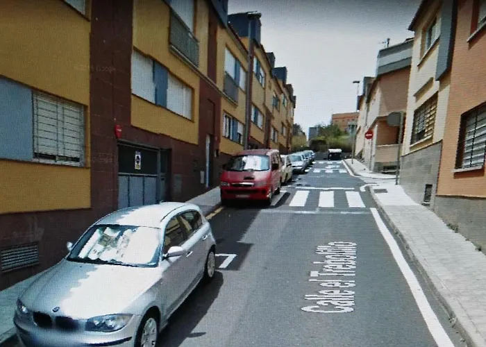 Piso Geneto Con Garaje