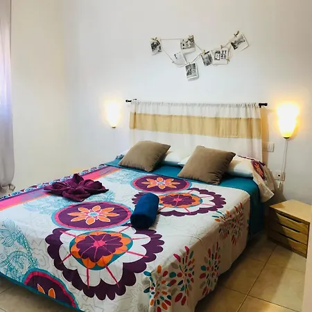 Piso Geneto Con Garaje Apartment