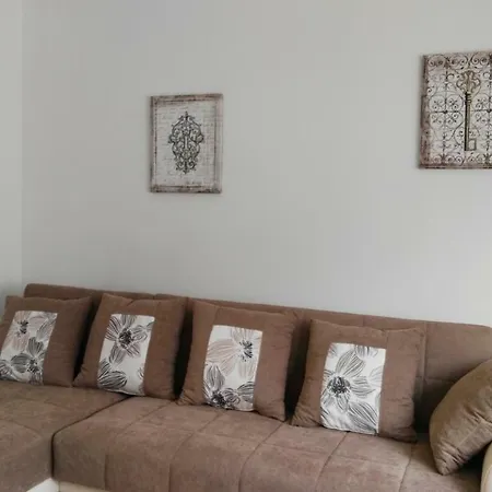 Piso Geneto Con Garage Apartamento *